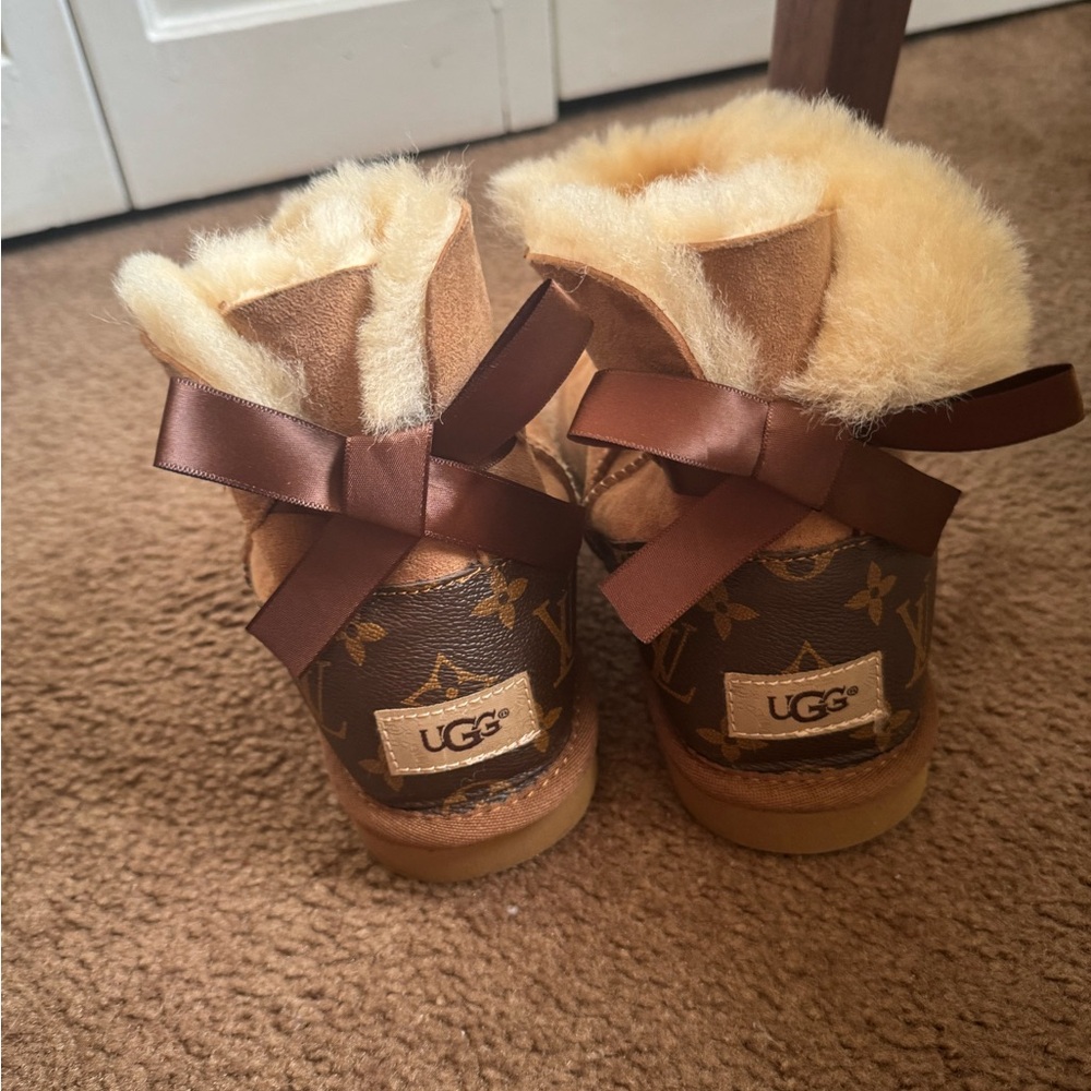 Louis Vuitton Ugg Boots size 9